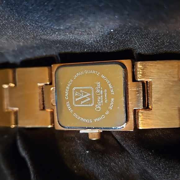 Victoria Wieck "Floating crystal" watch. - Picture 5 of 8